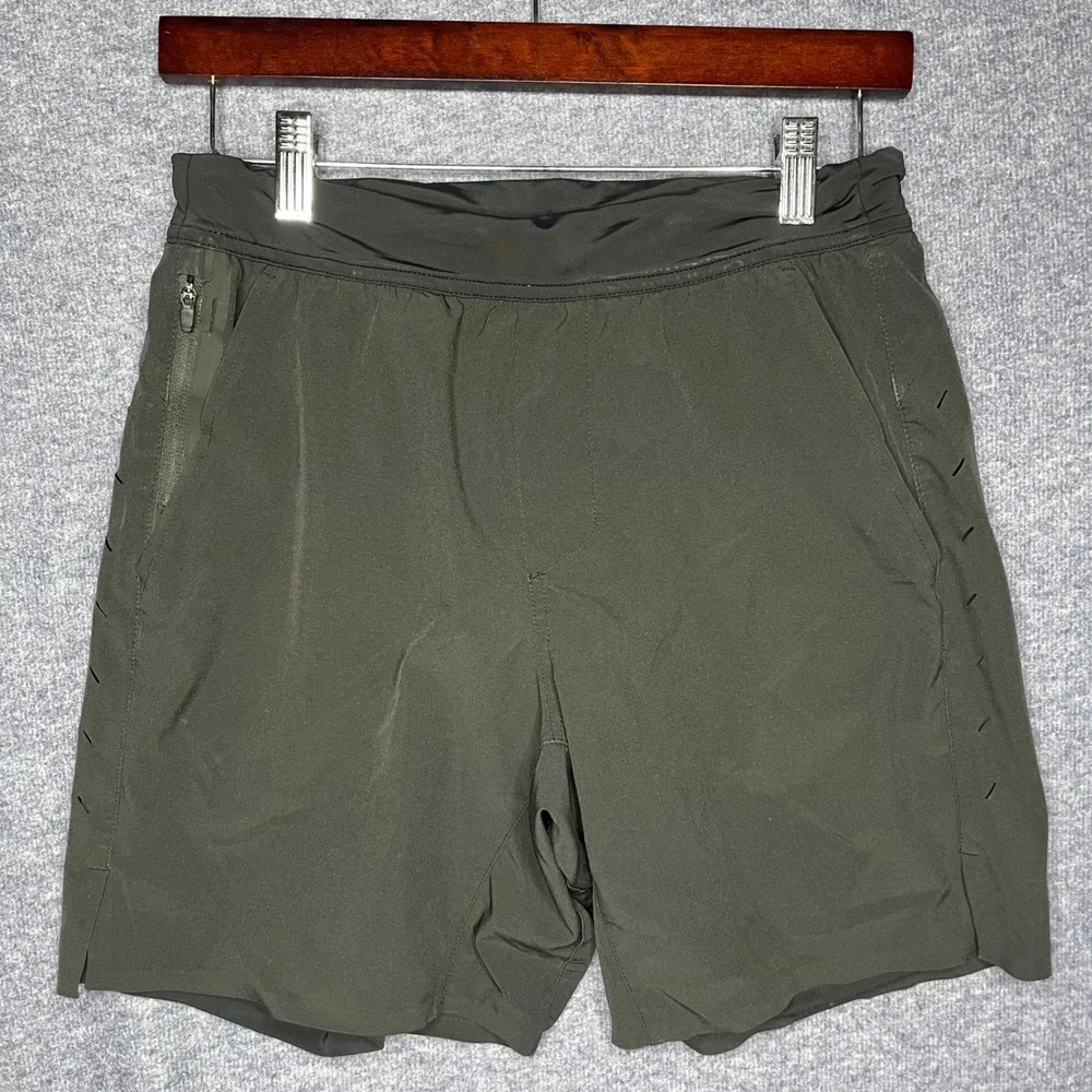 Ten Thousand The Interval Short 7